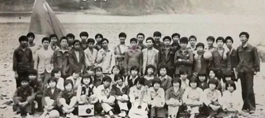 中專學歷的單位領導,也曾是碾壓你的學霸