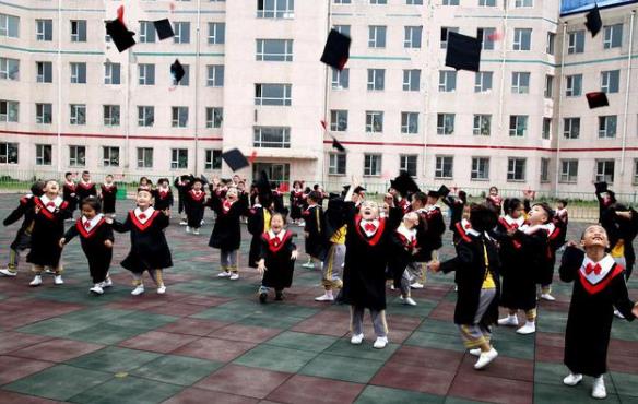 教育部官宣：這類教師迎來春天，未來五年很吃香，中專學歷就可報