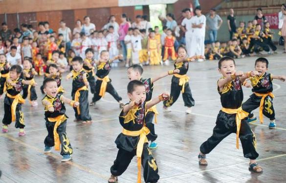 教育部官宣：這類教師迎來春天，未來五年很吃香，中專學歷就可報