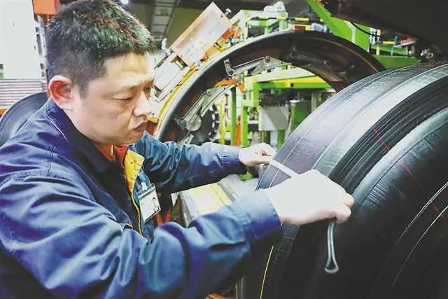 中專生逆襲,成長為輪胎專家!