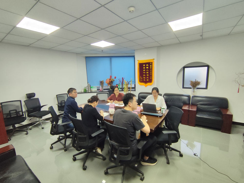 電大中專召開(kāi)《電工技術(shù)基礎(chǔ)與技能》課程教學(xué)大綱審定會(huì)