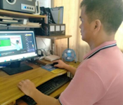 “直播網(wǎng)紅”耀課堂 引領(lǐng)教學(xué)新風(fēng)尚