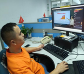 “直播網(wǎng)紅”耀課堂 引領(lǐng)教學(xué)新風(fēng)尚